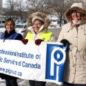 Members from USGE Local 50081 rally with other PSAC & PIPSC members in Winnipeg.